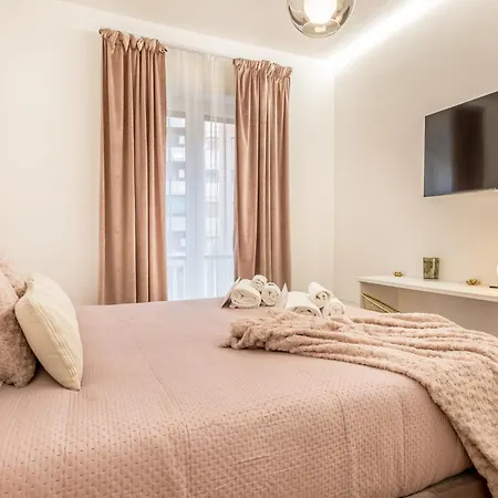 Casa Malupa Luxury Apartments-2